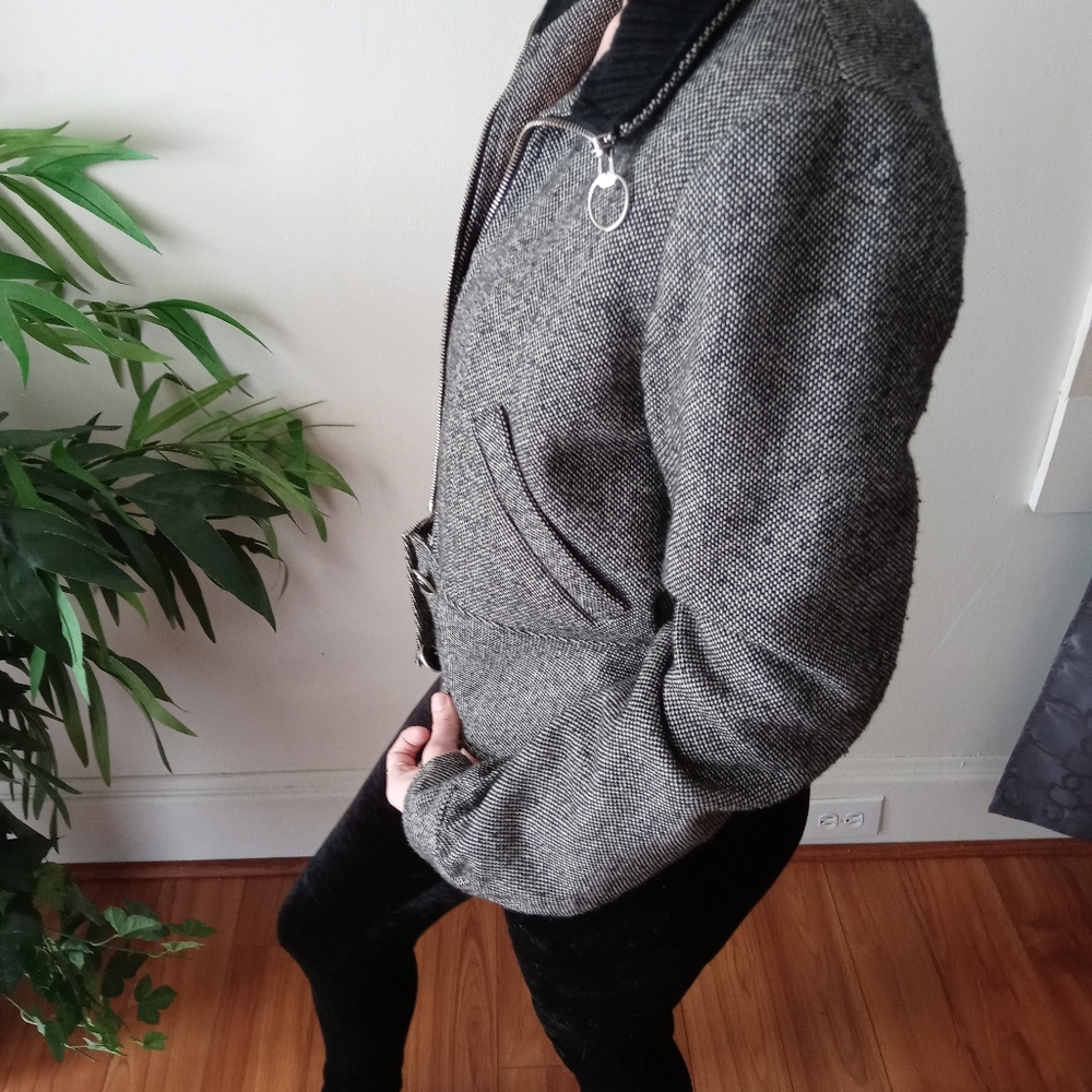 Cropped Jacket - Picture 5 of 5
